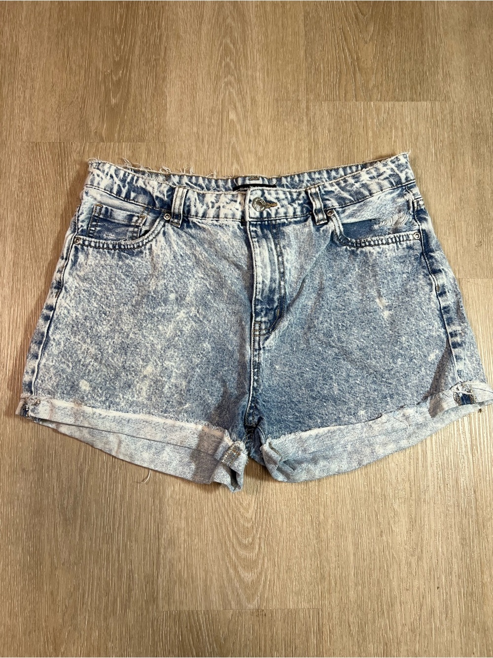 Bluenotes Acid Wash Distressed Denim Jean Shorts Women's Size 30 Summer Beach